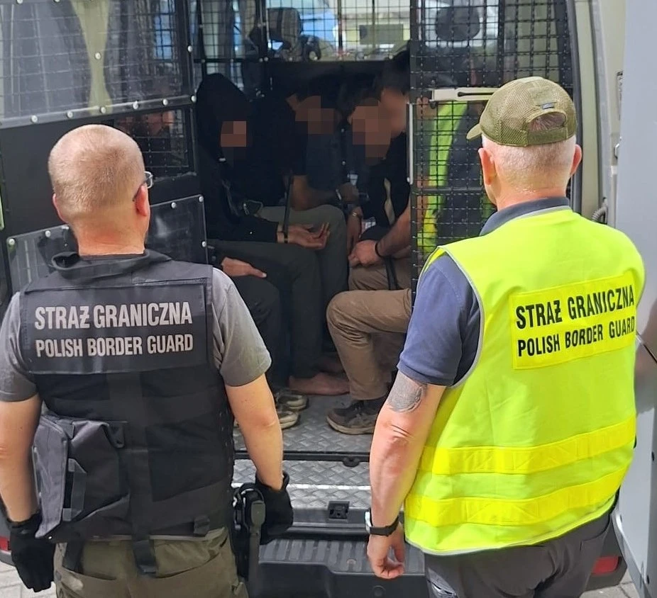 Detention for deportation in Tuplice